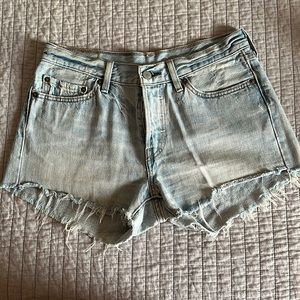 Vintage Levi’s denim shorts